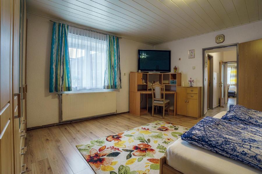 Ferienwohnungen Hubner 1 Am Flattachberg Bagian luar foto